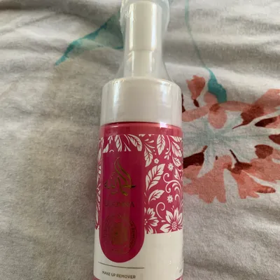 Mousse nettoyante Yara Candy 